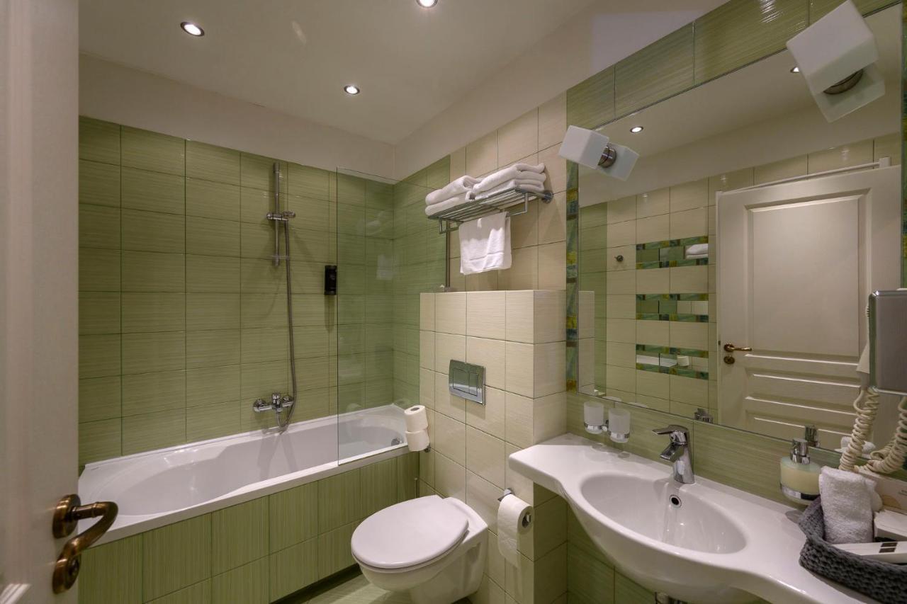 Hotel Zelena Marina วัลคาบี ภายนอก รูปภาพ